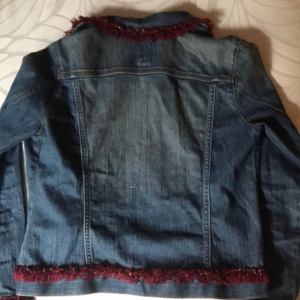 GAP Jean Jacket - Picture 3 of 4